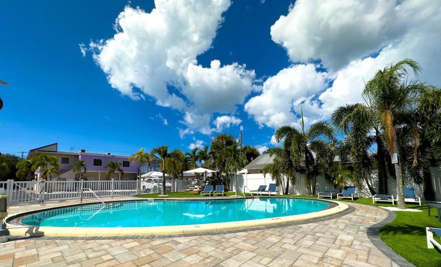 1K Bed Studio Apt With Shared Pool 06 Clearwater Exterior foto