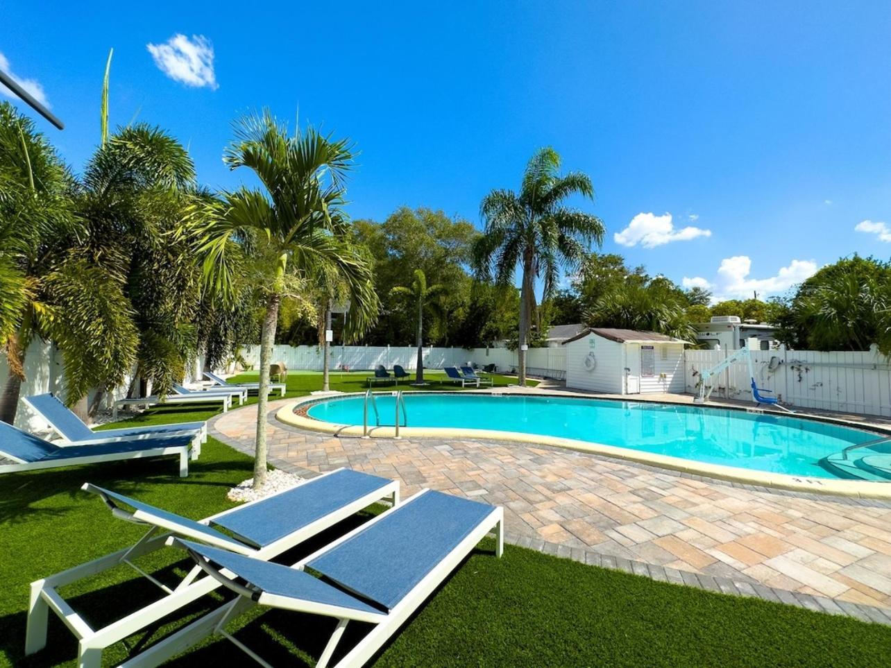 1K Bed Studio Apt With Shared Pool 06 Clearwater Exterior foto